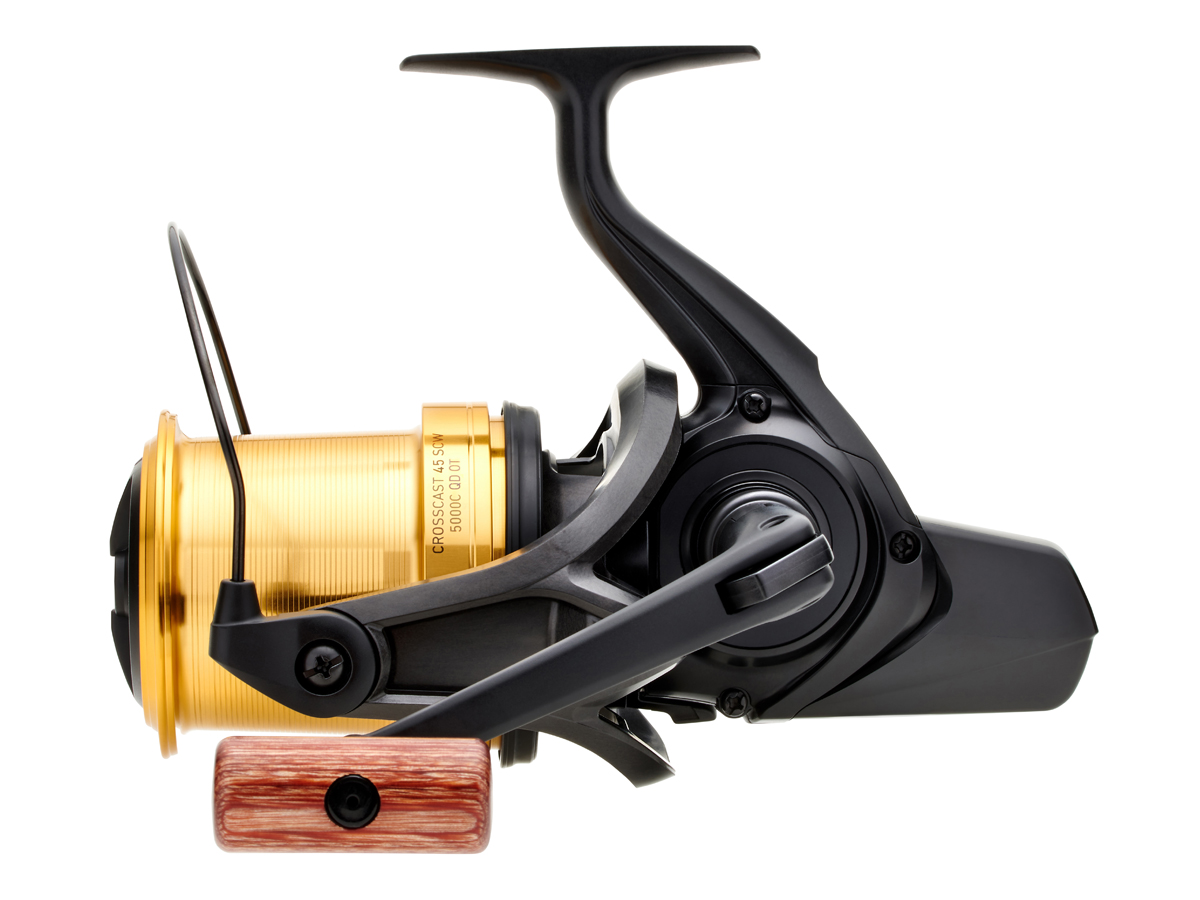 Daiwa Emblem Daiwa Crosscast 45 Scw 5000c Qd Máy Câu Cá Daiwa